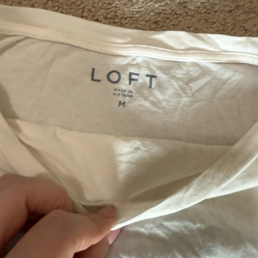LOFT Cream Knit & Printed Back High-Low Top Size M - Picture 7 of 8